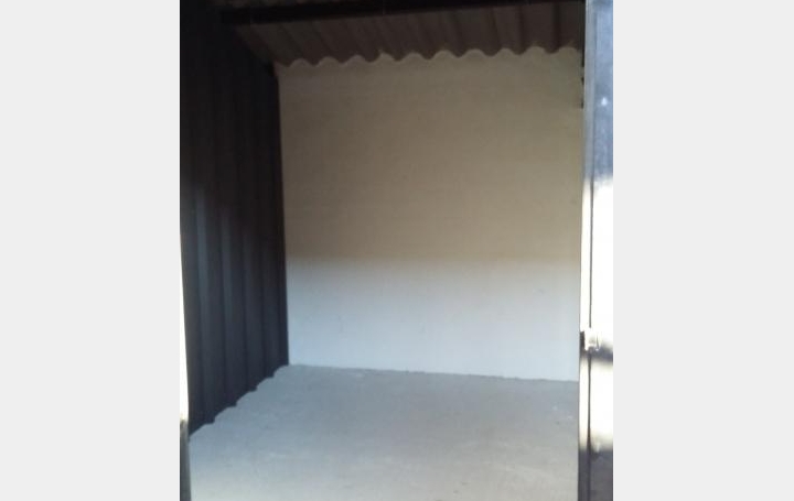 Annonces VENELLES : Garage / Parking | AIX-EN-PROVENCE (13100) | 9 m2 | 80 € 