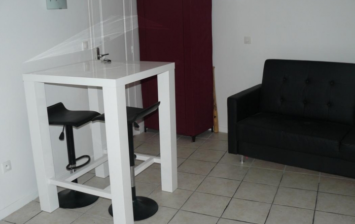 Annonces VENELLES : Apartment | AIX-EN-PROVENCE (13100) | 20 m2 | 550 € 