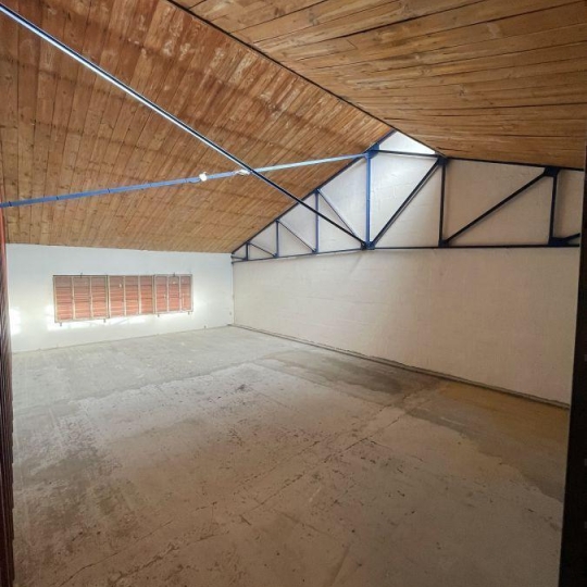  Annonces VENELLES : Garage / Parking | PEYROLLES-EN-PROVENCE (13860) | 30 m2 | 400 &euro; 