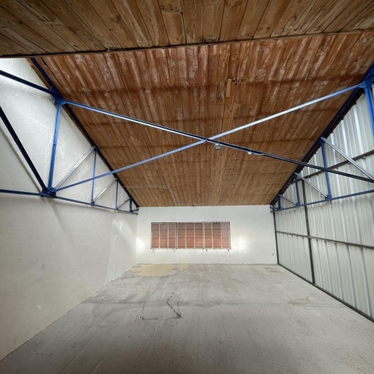  Annonces VENELLES : Garage / Parking | PEYROLLES-EN-PROVENCE (13860) | 30 m2 | 400 &euro; 