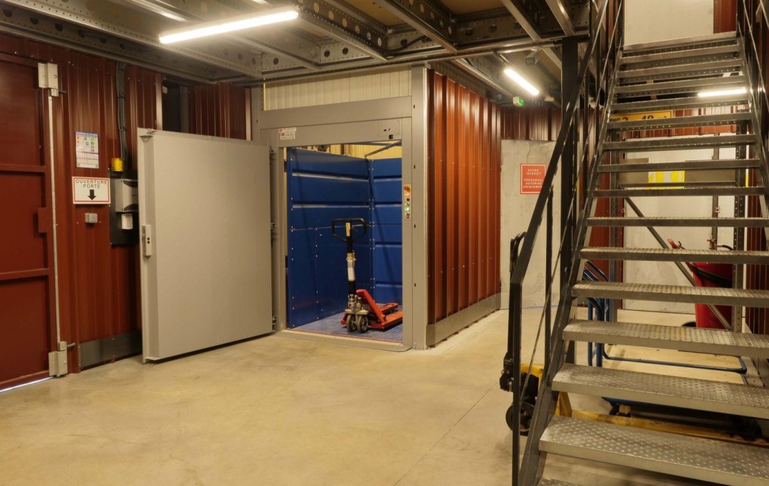 Annonces VENELLES : Garage / Parking | AIX-EN-PROVENCE (13100) | 8 m2 | 145 &euro; 