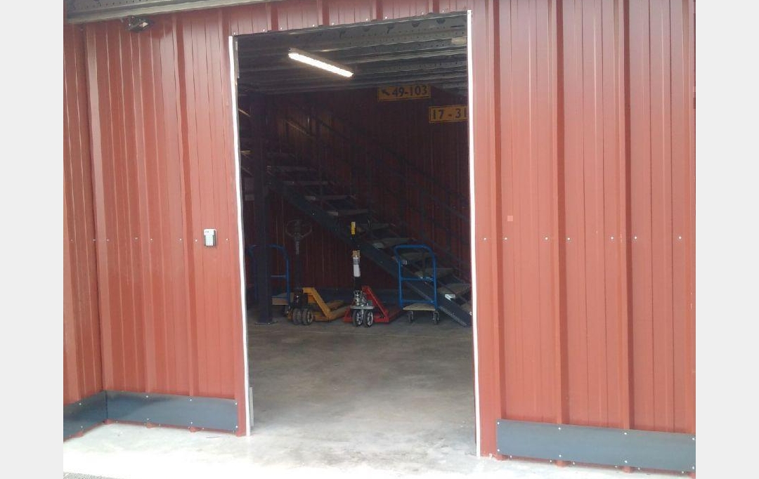 Annonces VENELLES : Garage / Parking | PEYROLLES-EN-PROVENCE (13860) | 8 m2 | 160 &euro; 
