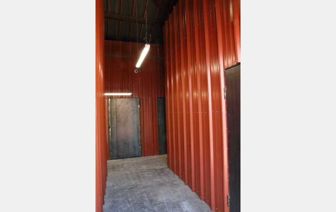 Annonces VENELLES : Garage / Parking | LES PENNES-MIRABEAU (13170) | 5 m2 | 99 &euro; 