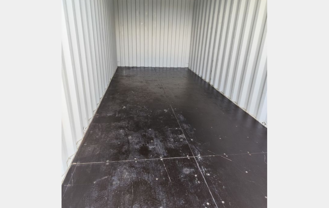 Annonces VENELLES : Garage / Parking | MEYRARGUES (13650) | 14 m2 | 180 &euro; 