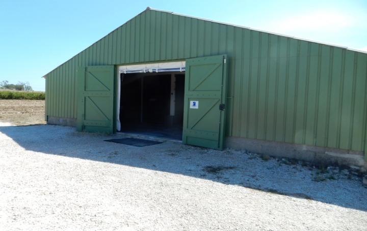  Annonces VENELLES Autres | EGUILLES (13510) | 140 m2 | 1 130 € 